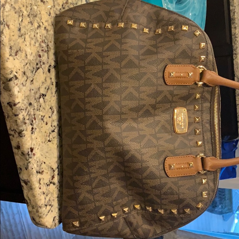 brown Micheal Kors bag